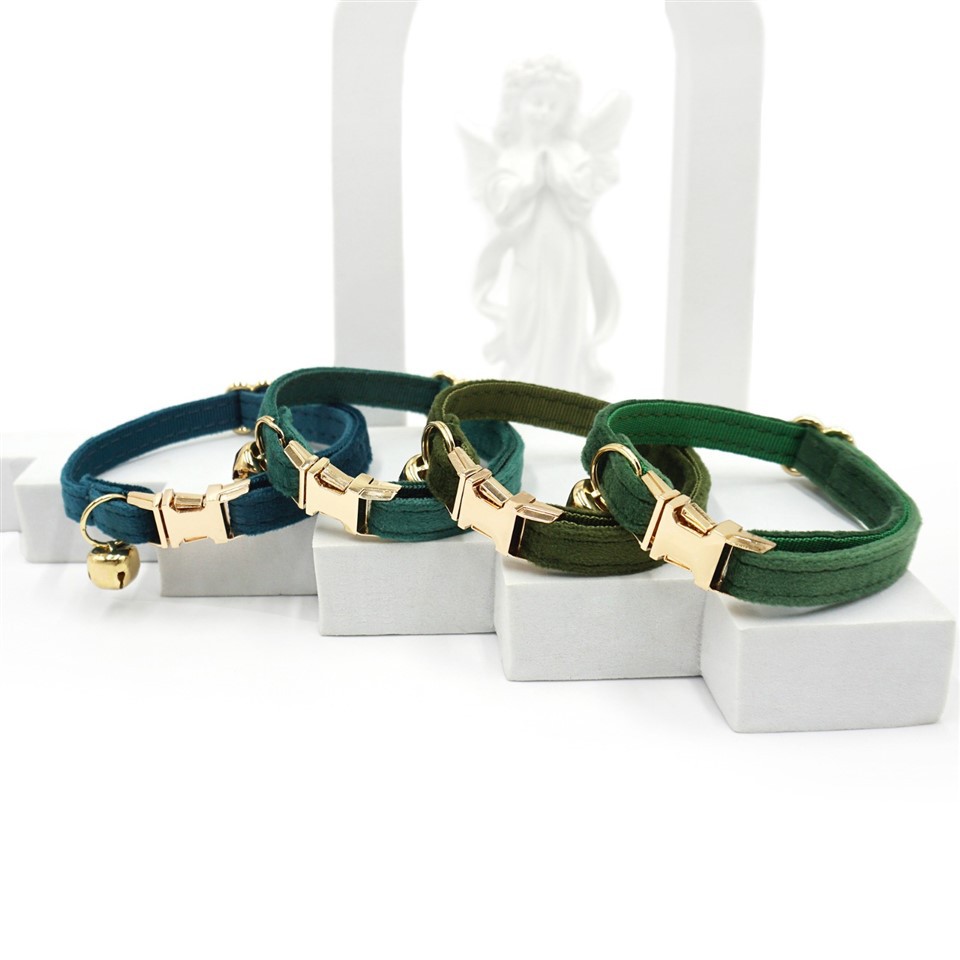 Velvet Cat Collar best