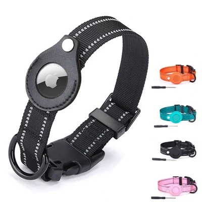 Can a dog collar be customized with a logo?